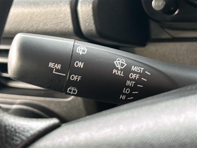 ジムニー XG 禁煙 ディスプレイオーディオ ダウンヒルアシスト 横滑り防止 純正フロアマット スタッドレスタイヤ付純正ホイール車載 ETC リモコンキー/スペアキー オートライト(5枚目)