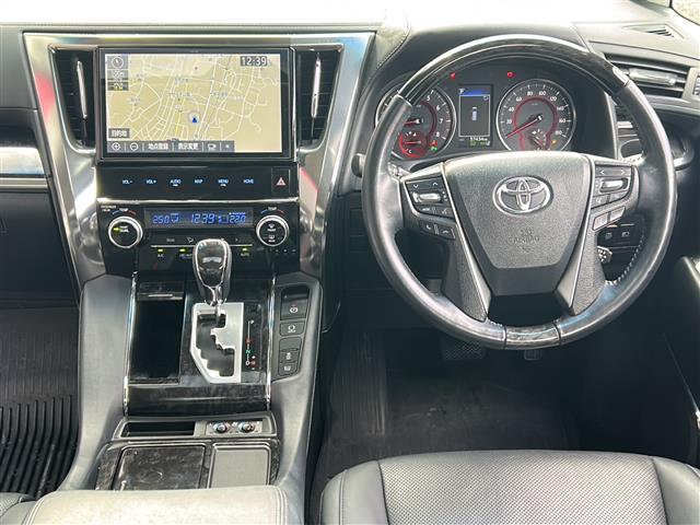 アルファード 2.5S Cパッケージ 禁煙 純正10型ナビ バックカメラ/サイドカメラ BSM デジタルインナーミラー ドライブレコーダー クリアランスソナー 3眼LEDヘッドライト フォグランプ ステアリングヒーター ETC(2枚目)