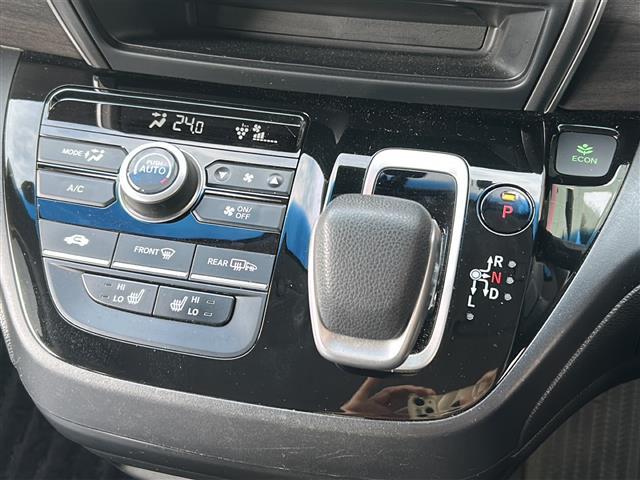 フリードハイブリッド ハイブリッド・Gホンダセンシング 禁煙 純正9型ナビ バックカメラ Sパッケージ Cパッケージ LEDヘッドライト アクティブコーナリングライト 両側パワースライドドア ハーフレザー 革巻きステアリング 前後ドライブレコーダー ETC(7枚目)