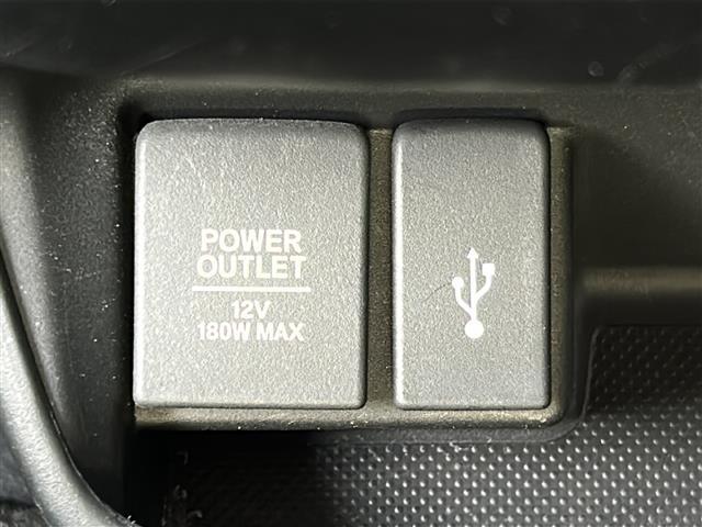 フリードハイブリッド ハイブリッド・Gホンダセンシング 禁煙 純正9型ナビ バックカメラ Sパッケージ Cパッケージ LEDヘッドライト アクティブコーナリングライト 両側パワースライドドア ハーフレザー 革巻きステアリング 前後ドライブレコーダー ETC(12枚目)