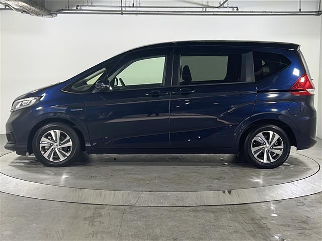 フリードハイブリッド ハイブリッド・Gホンダセンシング 禁煙 純正9型ナビ バックカメラ Sパッケージ Cパッケージ LEDヘッドライト アクティブコーナリングライト 両側パワースライドドア ハーフレザー 革巻きステアリング 前後ドライブレコーダー ETC(41枚目)