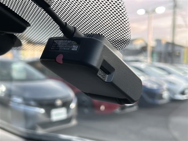 フリードハイブリッド ハイブリッド・Gホンダセンシング 禁煙 純正ナビ バックカメラ Cパッケージ LEDヘッドライト アクティブコーナリングライト コンフォートビューパッケージ 両側パワースライドドア ドライブレコーダー ETC ドアバイザー(15枚目)