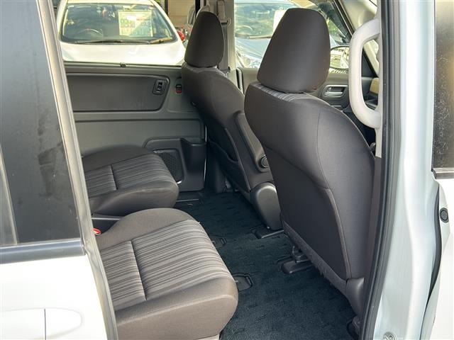 フリードハイブリッド ハイブリッド・Gホンダセンシング 禁煙 純正ナビ バックカメラ Cパッケージ LEDヘッドライト アクティブコーナリングライト コンフォートビューパッケージ 両側パワースライドドア ドライブレコーダー ETC ドアバイザー(20枚目)