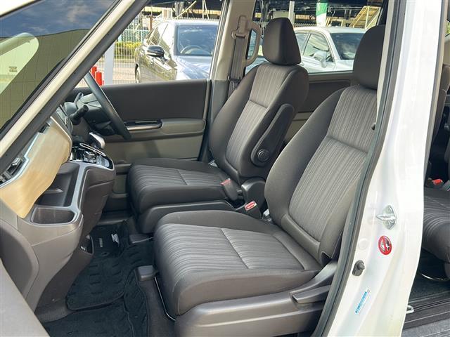 フリードハイブリッド ハイブリッド・Gホンダセンシング 禁煙 純正ナビ バックカメラ Cパッケージ LEDヘッドライト アクティブコーナリングライト コンフォートビューパッケージ 両側パワースライドドア ドライブレコーダー ETC ドアバイザー(23枚目)