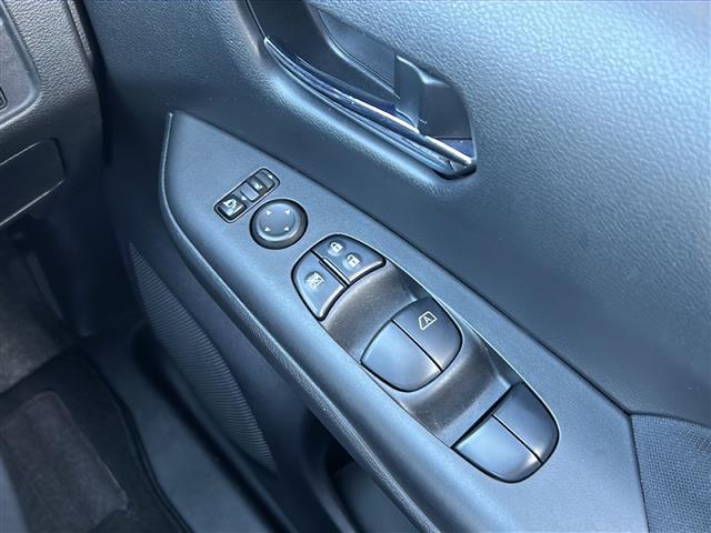 店頭在庫以外にも全国約４万台※の在庫から、ぴったりな１台をご提案します！※２０２３年１０月現在の在庫台数です。売約済の可能性があります。