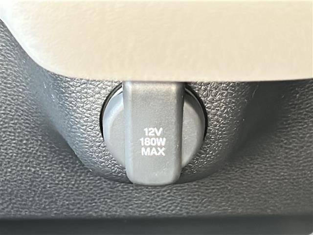 N-BOX ベースグレード 届出済み未使用車 片側パワースライドドア D/Nシートヒーター プロジェクター式フルLEDヘッドライト(デイタイムランニングランプ付) スマートキー ロールサンシェード 電子制御パーキングブ(9枚目)