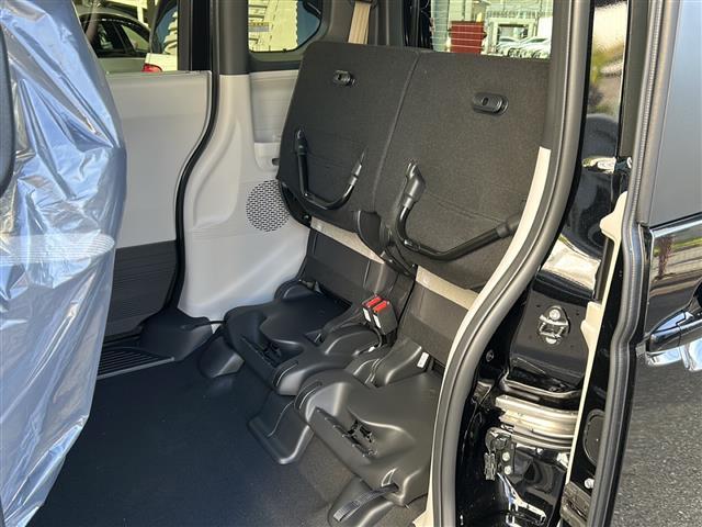N-BOX ベースグレード 届出済み未使用車 片側パワースライドドア D/Nシートヒーター プロジェクター式フルLEDヘッドライト(デイタイムランニングランプ付) スマートキー ロールサンシェード 電子制御パーキングブ(20枚目)