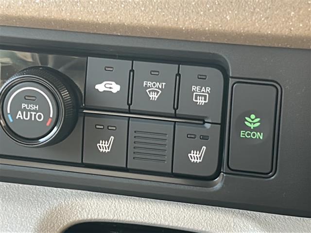 N-BOX ベースグレード 片側パワースライドドア D/Nシートヒーター プロジェクター式フルLEDヘッドライト(デイタイムランニングランプ付) スマートキー/プッシュスタート ロールサンシェード 電子制御パーキング(5枚目)