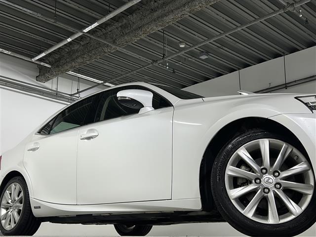 ＩＳ ＩＳ３００ｈ　バージョンＬ　禁煙　純正ナビ　ＣＤ／ＤＶＤ／ＤＴＶ／Ｂｌｕｅｔｏｏｔｈ／Ｂｌｕ－ｒａｙ　バックカメラ　クルーズコントロール　黒革シート　シートヒーター　シートベンチレーション　パワーシート　メモリシート　ＥＴＣ（36枚目）