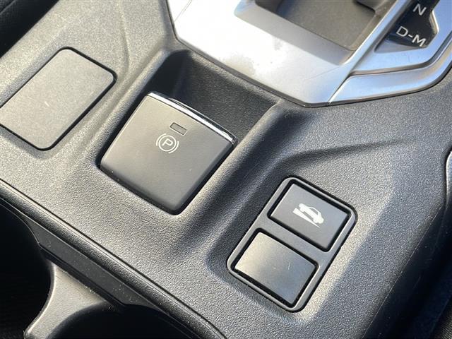 インプレッサスポーツ １．６ｉ－Ｌアイサイト　禁煙　社外ナビ　バックカメラ　ＳＲＨ　レーダークルーズコントロール　プリクラッシュ　コーナーセンサー　パドルシフト　ＬＥＤヘッドライト　ドラレコ　ＥＴＣ　スマートキー　プッシュスタート　電動パーキング（9枚目）