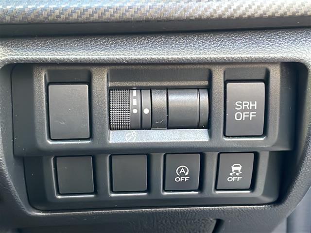 インプレッサスポーツ １．６ｉ－Ｌアイサイト　禁煙　社外ナビ　バックカメラ　ＳＲＨ　レーダークルーズコントロール　プリクラッシュ　コーナーセンサー　パドルシフト　ＬＥＤヘッドライト　ドラレコ　ＥＴＣ　スマートキー　プッシュスタート　電動パーキング（16枚目）