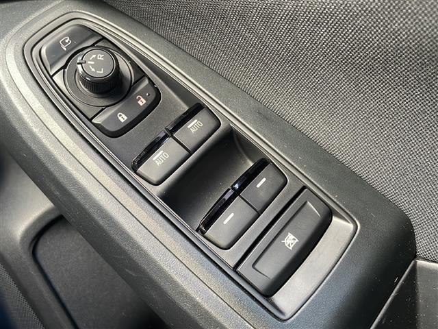 インプレッサスポーツ １．６ｉ－Ｌアイサイト　禁煙　社外ナビ　バックカメラ　ＳＲＨ　レーダークルーズコントロール　プリクラッシュ　コーナーセンサー　パドルシフト　ＬＥＤヘッドライト　ドラレコ　ＥＴＣ　スマートキー　プッシュスタート　電動パーキング（17枚目）