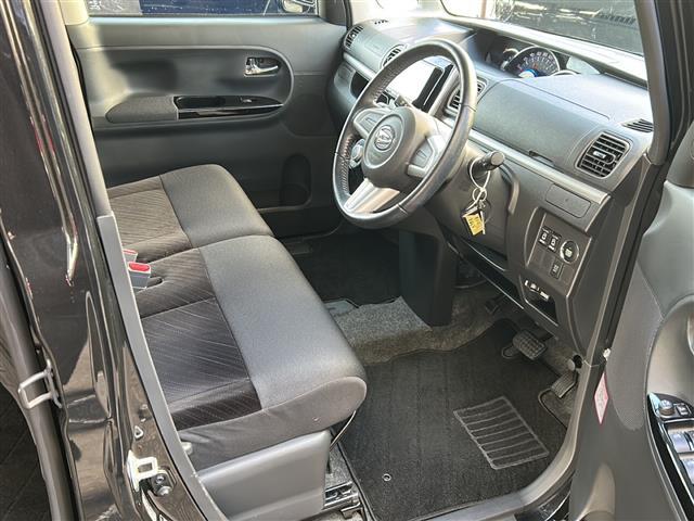 タント カスタムRS 社外7型ナビ 両側パワースライドドア ETC スタッドレス アイドリングストップ 後席サンシェード スペアキー 純正アルミ付きタイヤ4本車載 LEDヘッドライト フォグ(17枚目)