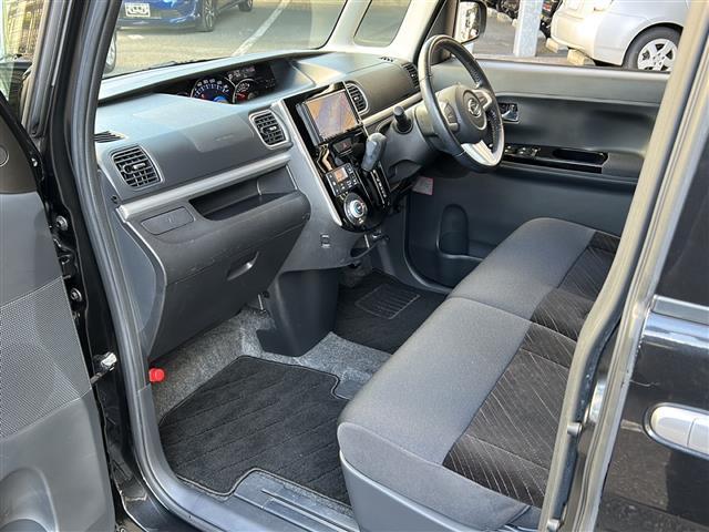 タント カスタムRS 社外7型ナビ 両側パワースライドドア ETC スタッドレス アイドリングストップ 後席サンシェード スペアキー 純正アルミ付きタイヤ4本車載 LEDヘッドライト フォグ(20枚目)