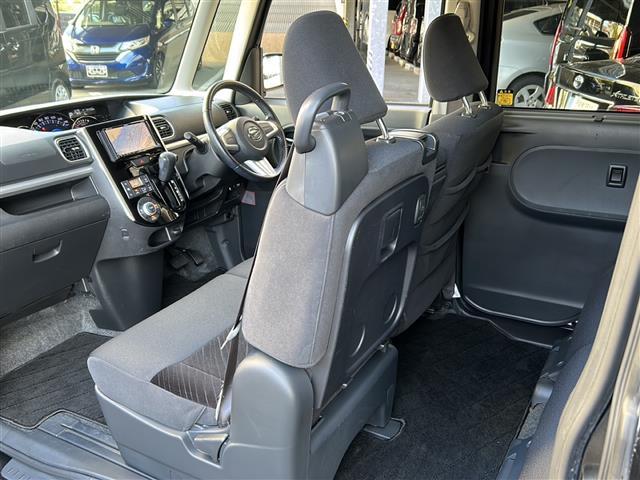 タント カスタムRS 社外7型ナビ 両側パワースライドドア ETC スタッドレス アイドリングストップ 後席サンシェード スペアキー 純正アルミ付きタイヤ4本車載 LEDヘッドライト フォグ(22枚目)