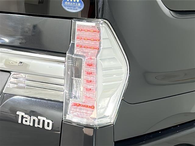 タント カスタムRS 社外7型ナビ 両側パワースライドドア ETC スタッドレス アイドリングストップ 後席サンシェード スペアキー 純正アルミ付きタイヤ4本車載 LEDヘッドライト フォグ(39枚目)