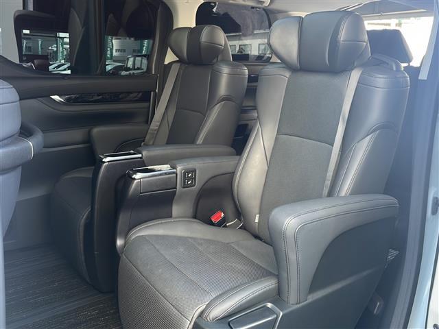 アルファード 2.5S Cパッケージ 禁煙 サンルーフ モデリスタエアロ 8型ディスプレイ フルセグ デジタルインナーミラー フリップダウンモニター BSM ドライブレコーダー ETC シートヒーター/ベンチレーション ステアリングヒータ(22枚目)