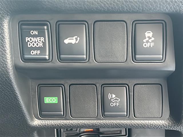 エクストレイル ２０Ｘｉ　ハイブリッド　禁煙　純正８型ナビ　プロパイロット　アラウンドビューモニター　インテリジェントルームミラー　パワーバックドア　ＢＳＷ　エマージェンシーブレーキ　ＬＥＤヘッドライト　フォグランプ　ドライブレコーダＥＴＣ（3枚目）