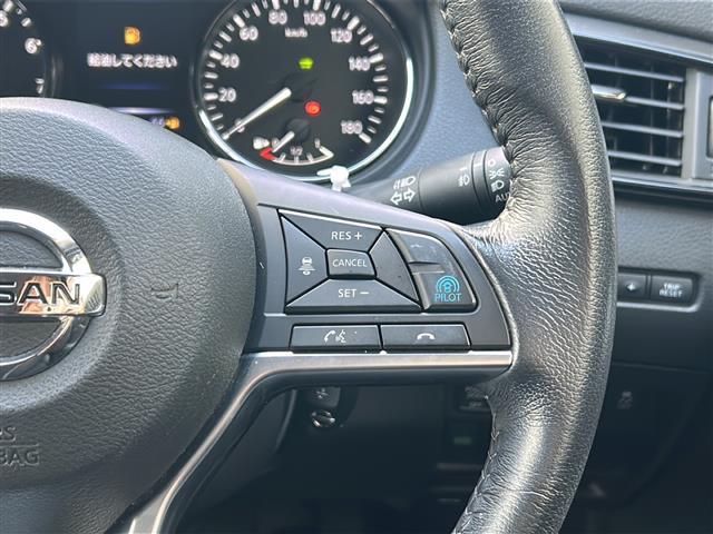 エクストレイル ２０Ｘｉ　ハイブリッド　禁煙　純正８型ナビ　プロパイロット　アラウンドビューモニター　インテリジェントルームミラー　パワーバックドア　ＢＳＷ　エマージェンシーブレーキ　ＬＥＤヘッドライト　フォグランプ　ドライブレコーダＥＴＣ（4枚目）