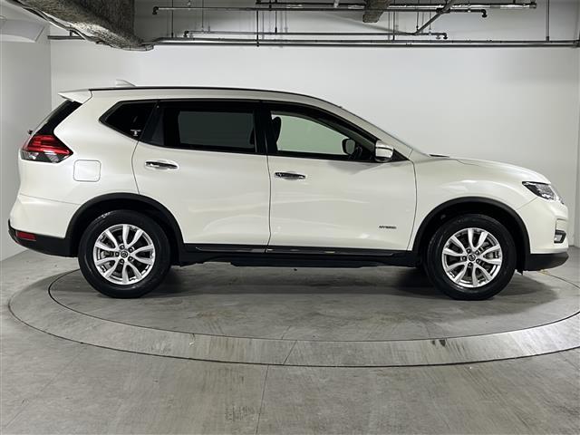 エクストレイル ２０Ｘｉ　ハイブリッド　禁煙　純正８型ナビ　プロパイロット　アラウンドビューモニター　インテリジェントルームミラー　パワーバックドア　ＢＳＷ　エマージェンシーブレーキ　ＬＥＤヘッドライト　フォグランプ　ドライブレコーダＥＴＣ（34枚目）