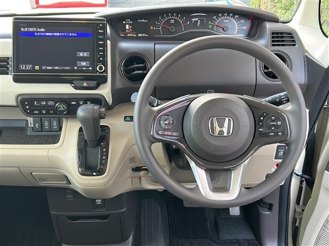 N-BOX G・Lホンダセンシング 禁煙 純正ナビ フルセグ バックカメラ 両側パワースライドドア ホンダセンシング ETC 充電用USBジャック LEDヘッドライト オートライト プッシュスタート 社外アルミホイール 純正フロアマット(2枚目)