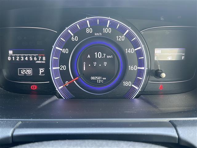 オデッセイ アブソルート・アドバンス　禁煙　メーカーナビ　マルチビューカメラ　スマートパーキングアシスト　フリップダウンモニター　ＬＥＤヘッドライト　ＯＰ１８インチアルミホイール　両側パワースライドドア　ドライブレコーダー　ＥＴＣ（14枚目）