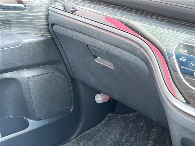 オデッセイ アブソルート・アドバンス　禁煙　メーカーナビ　マルチビューカメラ　スマートパーキングアシスト　フリップダウンモニター　ＬＥＤヘッドライト　ＯＰ１８インチアルミホイール　両側パワースライドドア　ドライブレコーダー　ＥＴＣ（19枚目）