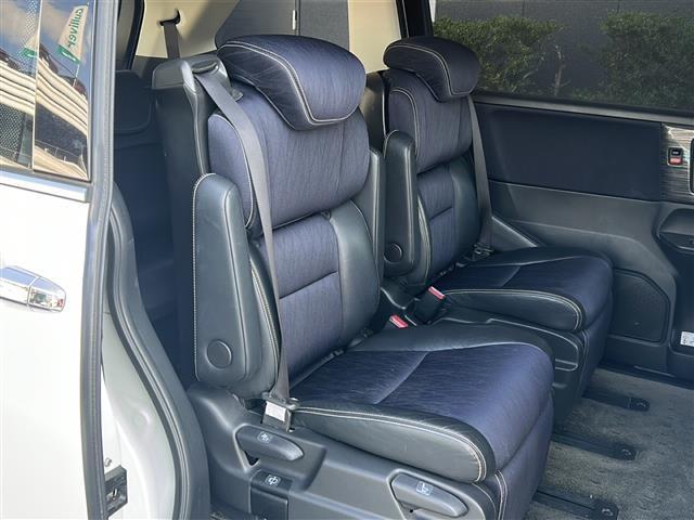 オデッセイ アブソルート・アドバンス　禁煙　メーカーナビ　マルチビューカメラ　スマートパーキングアシスト　フリップダウンモニター　ＬＥＤヘッドライト　ＯＰ１８インチアルミホイール　両側パワースライドドア　ドライブレコーダー　ＥＴＣ（21枚目）