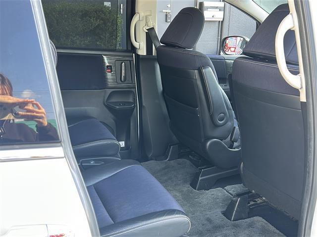 オデッセイ アブソルート・アドバンス　禁煙　メーカーナビ　マルチビューカメラ　スマートパーキングアシスト　フリップダウンモニター　ＬＥＤヘッドライト　ＯＰ１８インチアルミホイール　両側パワースライドドア　ドライブレコーダー　ＥＴＣ（22枚目）