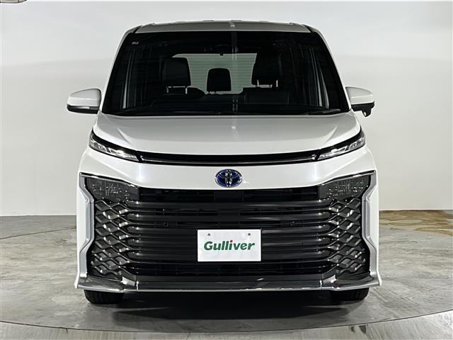 ヴォクシー ハイブリッドＳ－Ｚ　禁煙　１０．５型ディスプレイ　１３型フリップダウンモニター　ＢＳＭ　ユニバーサルステップ　シートヒーター　ハーフレザーシート　バックカメラ　両側パワースライドドア　ＥＴＣ２．０　スペアタイヤ（38枚目）