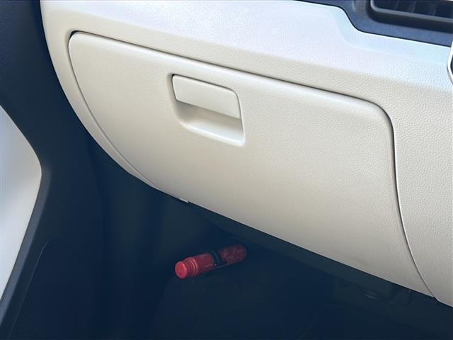 イグニス Ｓセレクション　禁煙　純正ナビ　バックカメラ　デュアルブレーキサポート　車線逸脱警報　シートヒーター　ＬＥＤヘッドライト　オートライト　横滑り防止装置　アイドリングストップ　ドライブレコーダー　ＥＴＣ　スマートキー（19枚目）