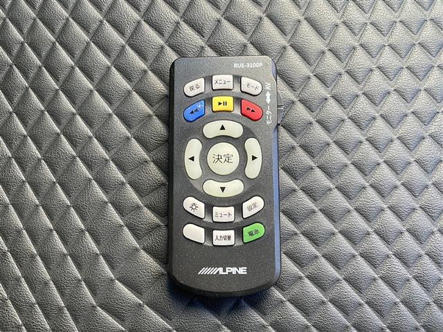 セレナ ｅ－パワー　ＸＶ　社外ナビ　フリップダウンモニター　アラウンドビューモニター　エマージェンシーブレーキ　プロパイロット　インテリジェントルームミラー　純正フロアマット　社外アルミホイール　プッシュスタート　ＢＳＭ（14枚目）