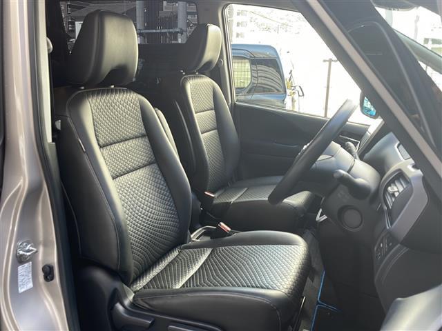 セレナ ｅ－パワー　ＸＶ　社外ナビ　フリップダウンモニター　アラウンドビューモニター　エマージェンシーブレーキ　プロパイロット　インテリジェントルームミラー　純正フロアマット　社外アルミホイール　プッシュスタート　ＢＳＭ（16枚目）