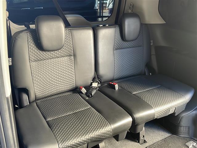 セレナ ｅ－パワー　ＸＶ　社外ナビ　フリップダウンモニター　アラウンドビューモニター　エマージェンシーブレーキ　プロパイロット　インテリジェントルームミラー　純正フロアマット　社外アルミホイール　プッシュスタート　ＢＳＭ（20枚目）