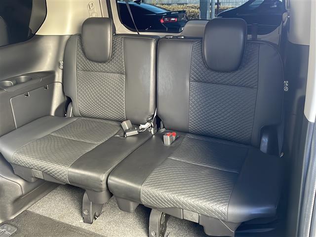 セレナ ｅ－パワー　ＸＶ　社外ナビ　フリップダウンモニター　アラウンドビューモニター　エマージェンシーブレーキ　プロパイロット　インテリジェントルームミラー　純正フロアマット　社外アルミホイール　プッシュスタート　ＢＳＭ（24枚目）