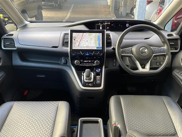 セレナ ｅ－パワー　ＸＶ　社外ナビ　フリップダウンモニター　アラウンドビューモニター　エマージェンシーブレーキ　プロパイロット　インテリジェントルームミラー　純正フロアマット　社外アルミホイール　プッシュスタート　ＢＳＭ（42枚目）