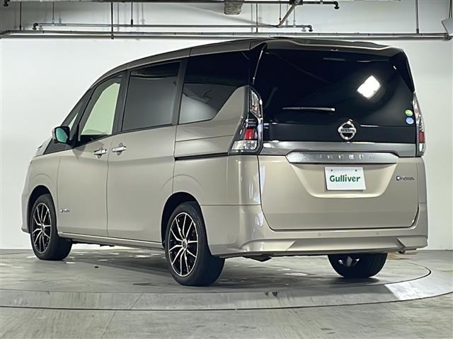 セレナ ｅ－パワー　ＸＶ　社外ナビ　フリップダウンモニター　アラウンドビューモニター　エマージェンシーブレーキ　プロパイロット　インテリジェントルームミラー　純正フロアマット　社外アルミホイール　プッシュスタート　ＢＳＭ（43枚目）
