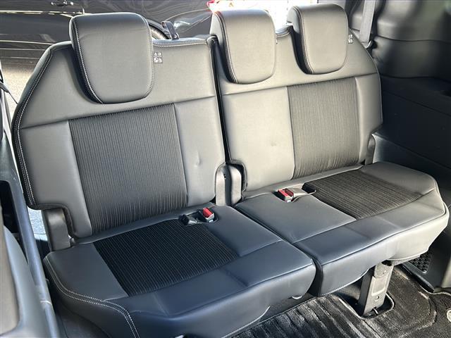 ステップワゴン ｅ：ＨＥＶスパーダ　禁煙　純正１１．４ナビ　バックカメラ　ＡＣ１００Ｖ１００Ｗ電源　パワーテールゲート　シートヒーター　オットマン　コンビシート　ＥＴＣ２．０　トリプルゾーンエアコン　ホンダセンシング　コーナーセンサー（20枚目）