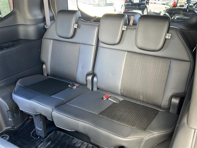 ステップワゴン ｅ：ＨＥＶスパーダ　禁煙　純正１１．４ナビ　バックカメラ　ＡＣ１００Ｖ１００Ｗ電源　パワーテールゲート　シートヒーター　オットマン　コンビシート　ＥＴＣ２．０　トリプルゾーンエアコン　ホンダセンシング　コーナーセンサー（25枚目）