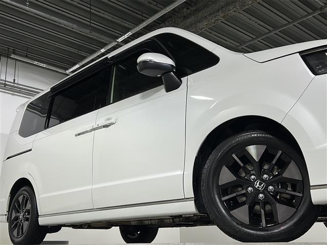 ステップワゴン ｅ：ＨＥＶスパーダ　禁煙　純正１１．４ナビ　バックカメラ　ＡＣ１００Ｖ１００Ｗ電源　パワーテールゲート　シートヒーター　オットマン　コンビシート　ＥＴＣ２．０　トリプルゾーンエアコン　ホンダセンシング　コーナーセンサー（36枚目）