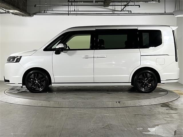 ステップワゴン ｅ：ＨＥＶスパーダ　禁煙　純正１１．４ナビ　バックカメラ　ＡＣ１００Ｖ１００Ｗ電源　パワーテールゲート　シートヒーター　オットマン　コンビシート　ＥＴＣ２．０　トリプルゾーンエアコン　ホンダセンシング　コーナーセンサー（41枚目）