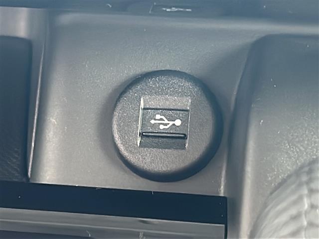 スペーシアカスタム ハイブリッドＸＳターボ　禁煙　４ＷＤ　ターボ　ＯＰ９型ナビ　全方位モニター　ＨＵＤ　レーダークルーズコントロール　ハーフレザー　シートヒーター　両側パワースライドドア　コーナーセンサー　サーキュレーター　電動パーキング（8枚目）