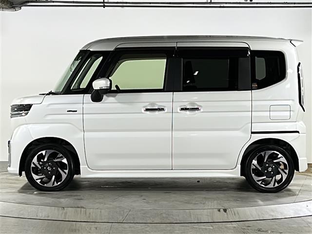 スペーシアカスタム ハイブリッドＸＳターボ　禁煙　４ＷＤ　ターボ　ＯＰ９型ナビ　全方位モニター　ＨＵＤ　レーダークルーズコントロール　ハーフレザー　シートヒーター　両側パワースライドドア　コーナーセンサー　サーキュレーター　電動パーキング（40枚目）