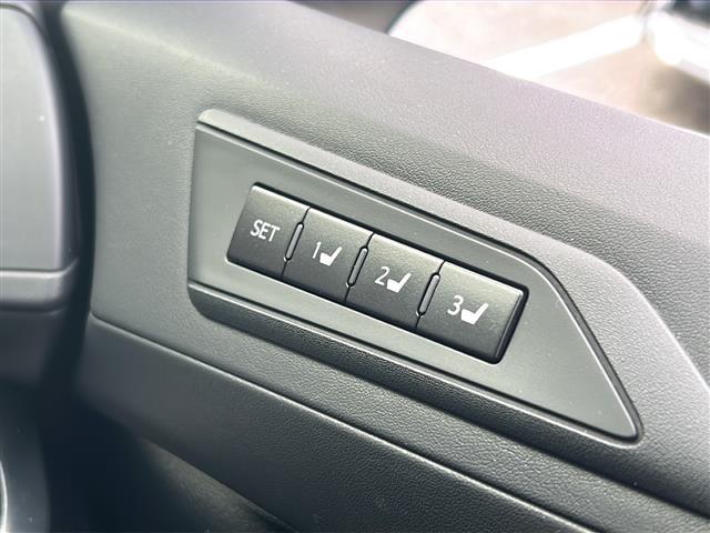 アルファード ２．５Ｓ　Ｃパッケージ　禁煙　モデリスタシグネチャーイルミ　純正ディスプレイオーディオ　フリップダウンモニター　シートヒーター／ベンチレーション　ステアリングヒーター　パワーバックドア　３眼ＬＥＤライト　ＥＴＣ　ドラレコ（17枚目）