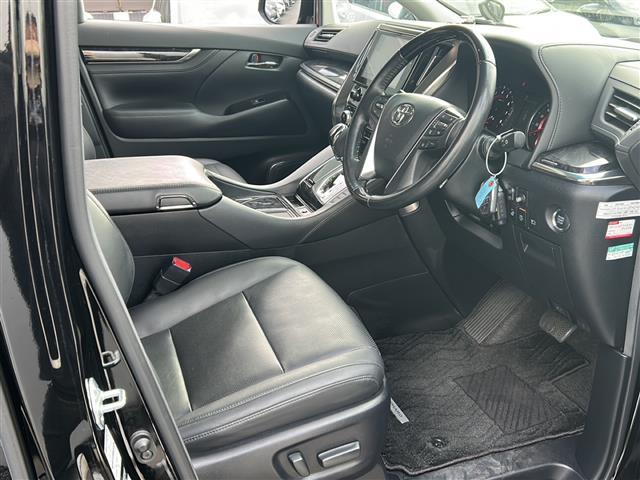 アルファード ２．５Ｓ　Ｃパッケージ　禁煙　モデリスタシグネチャーイルミ　純正ディスプレイオーディオ　フリップダウンモニター　シートヒーター／ベンチレーション　ステアリングヒーター　パワーバックドア　３眼ＬＥＤライト　ＥＴＣ　ドラレコ（24枚目）