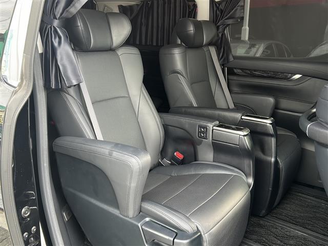 アルファード ２．５Ｓ　Ｃパッケージ　禁煙　モデリスタシグネチャーイルミ　純正ディスプレイオーディオ　フリップダウンモニター　シートヒーター／ベンチレーション　ステアリングヒーター　パワーバックドア　３眼ＬＥＤライト　ＥＴＣ　ドラレコ（26枚目）