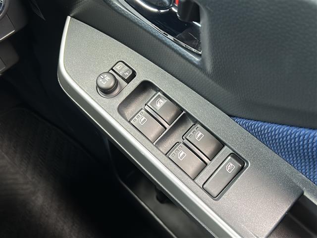 ルーミー カスタムＧ　禁煙　社外ナビ　バックカメラ　クルーズコントロール　プリクラッシュセーフティ　ＬＤＡ　オートマチックハイビーム　ドライブレコーダー　ＥＴＣ　ＬＥＤヘッドライト　フォグランプ　スマートキー／スペアキー（9枚目）