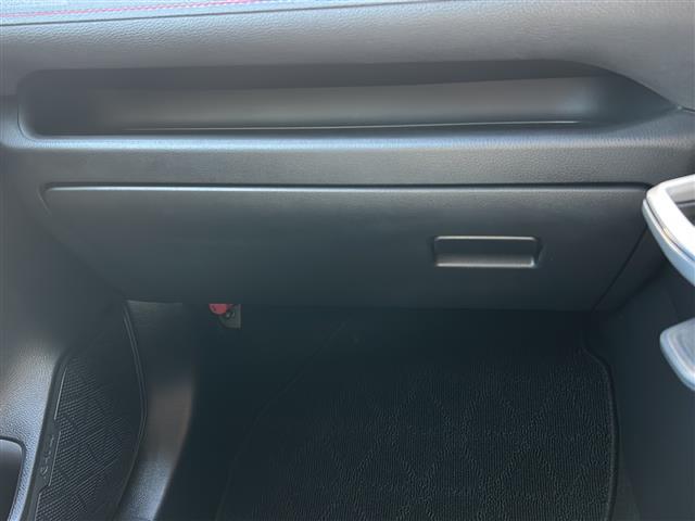 ＲＡＶ４ アドベンチャー　オフロードパッケージ　禁煙　ＪＡＯＳプロテクター　純正９型ディスプレイオーディオ／ナビ　バックカメラ　デジタルインナーミラー　ＢＳＭ　前後ドＢライブレコーダー　シートヒーター／ベンチレーション　ステアリングヒーター　ＥＴＣ（6枚目）