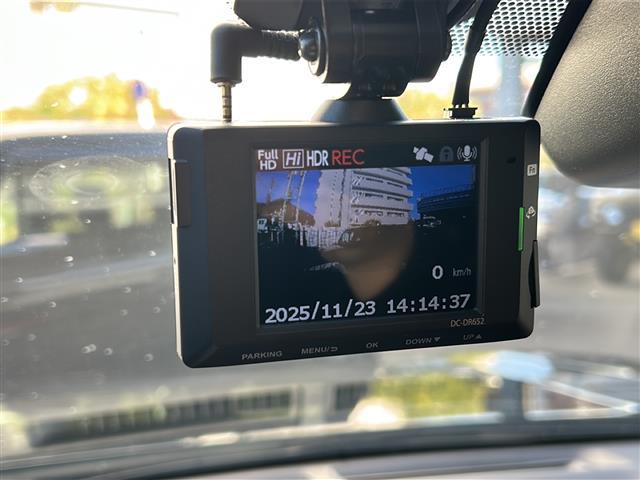 ＲＡＶ４ アドベンチャー　オフロードパッケージ　禁煙　ＪＡＯＳプロテクター　純正９型ディスプレイオーディオ／ナビ　バックカメラ　デジタルインナーミラー　ＢＳＭ　前後ドＢライブレコーダー　シートヒーター／ベンチレーション　ステアリングヒーター　ＥＴＣ（18枚目）