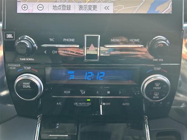 アルファード ２．５Ｓ　Ｃパッケージ　禁煙　ツインムーンルーフ　ＪＢＬ　メーカーナビ　パノラミックビューモニター　フリップダウンモニター　デジタルインナーミラー　ＢＳＭ　ドライブレコーダー　シートヒーター／ベンチレーション　スペアタイヤ（11枚目）